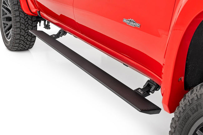 Rough Country Power Running Boards | Dual Electric Motor | Double Cab | Chevy/GMC 1500/2500HD/3500HD (19-26)