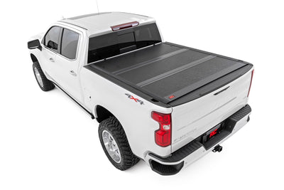Hard Low Profile Bed Cover | 6'7" Bed | Chevy/GMC Sierra 1500 (19-26)/Silverado 1500 (19-26)