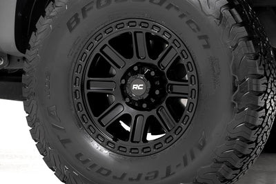 Rough Country 84 Series Wheel | Gloss Black | 18x8.5 | 6x5.5 | +0mm - The Suspension Specialists