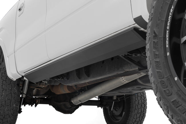 Rough Country Power Running Boards | Dual Electric Motor | Crew Cab | Ford F-150 (09-14) - The Suspension Specialists