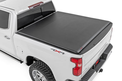 Soft Roll Up Bed Cover | 5'10" Bed | Chevy/GMC Sierra 1500 (19-26)/Silverado 1500 (19-26)