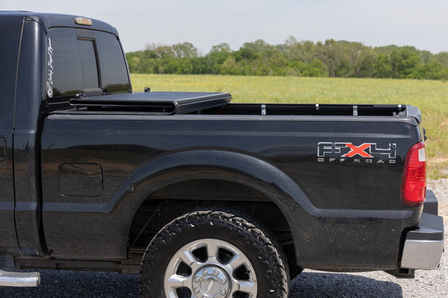 Hard Low Profile Bed Cover | 6'10" Bed | Ford F-250/F-350 Super Duty (99-16) - The Suspension Specialists