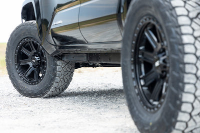 Rough Country 84 Series Wheel | Gloss Black | 18x8.5 | 6x5.5 | +0mm - The Suspension Specialists