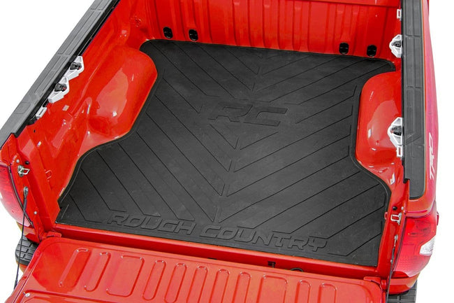 Bed Mat | 8' Bed | RC Logo | Chevy/GMC Sierra 1500 (19-26)/Silverado 1500 (19-26)